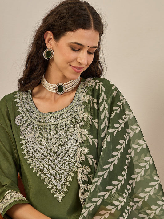 Zehra Women's Embroidered Silk Blend Calf Length Straight Kurta Trouser with Dupatta Set - FitVibe Fashion