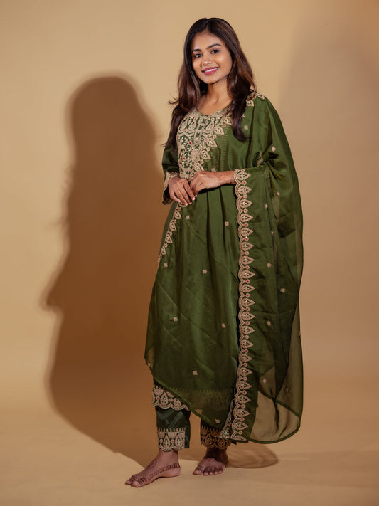 Mantra Embroidered Kurta and Trousers Pant Set Silk Blend Set - FitVibe Fashion