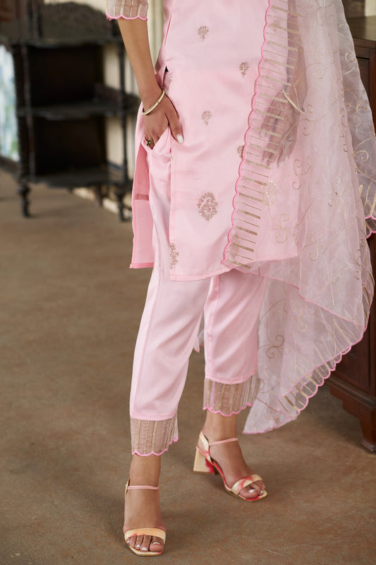 Chetna Silk Blend High Neck Kurta and Trousers Pant Set - FitVibe Fashion