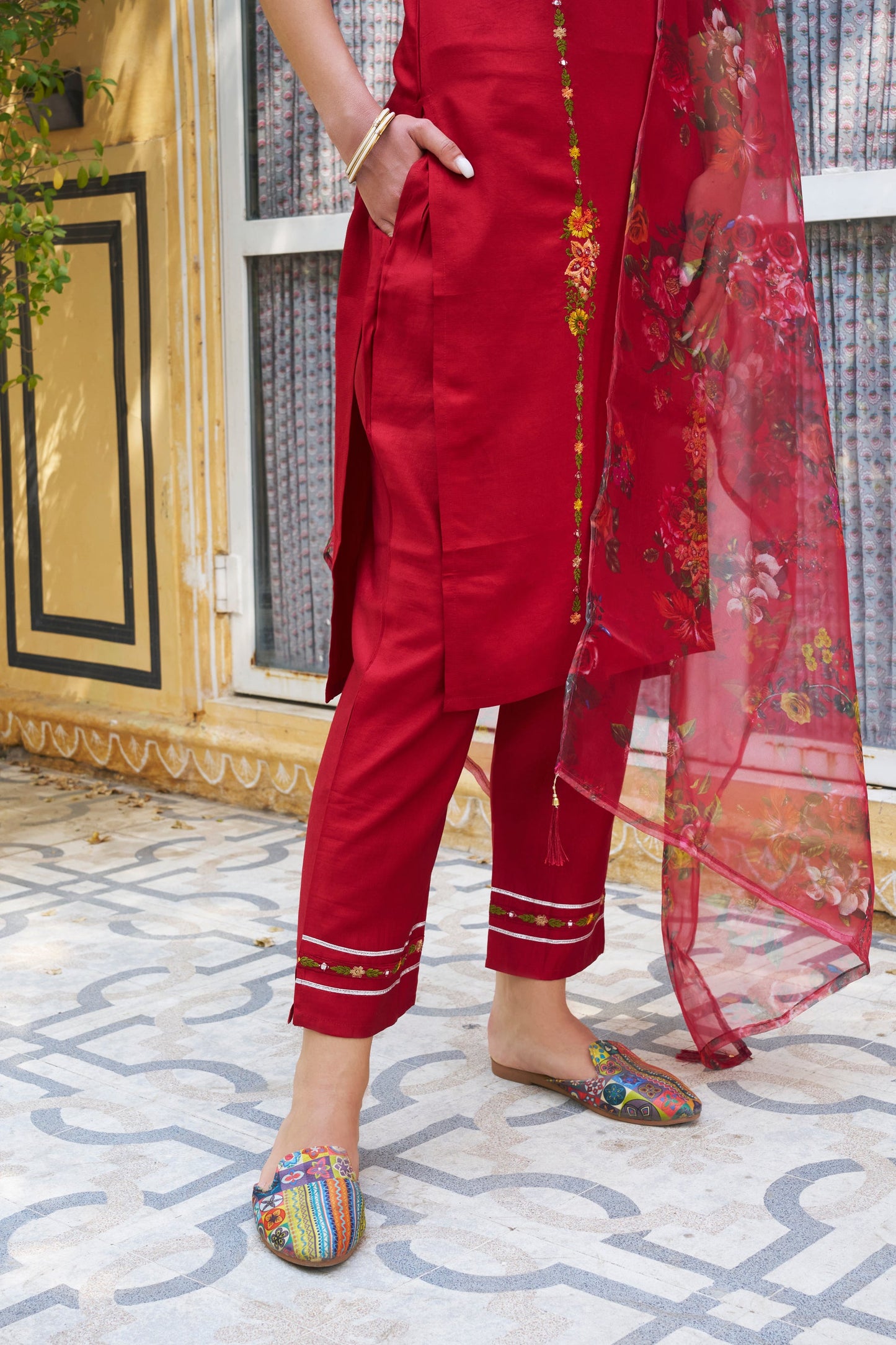 Mehak Women Kurta and Pant Sets Viscose Rayon Fabric - FitVibe Fashion