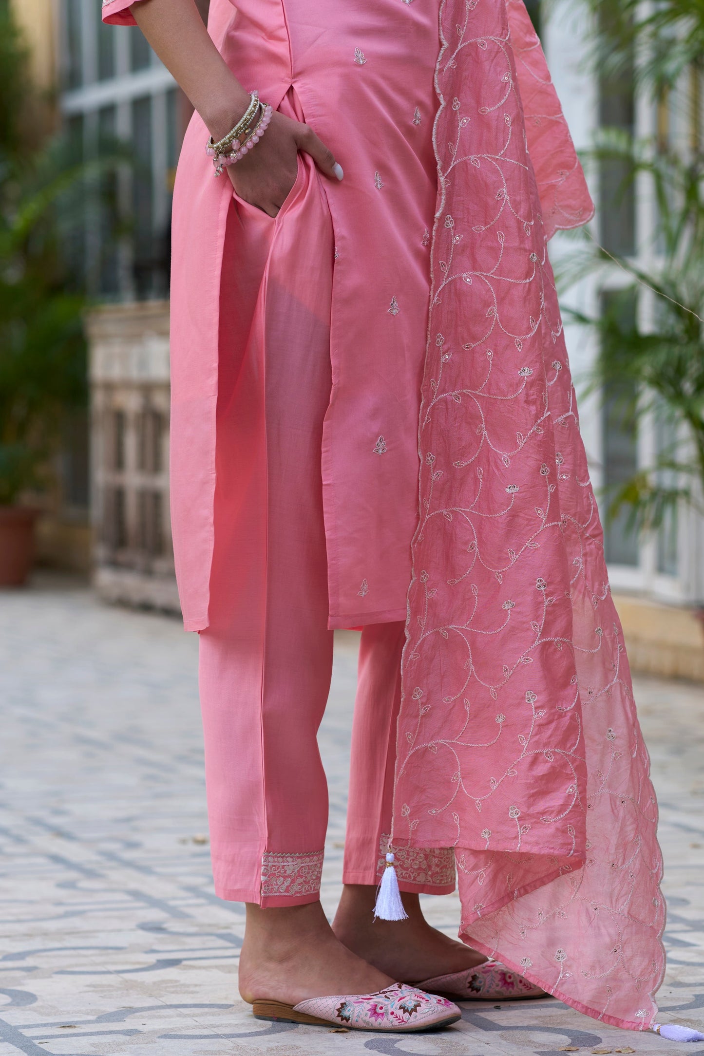 Trishna Women Kurta and Pant Sets Silk Blend Fabric - FitVibe Fashion