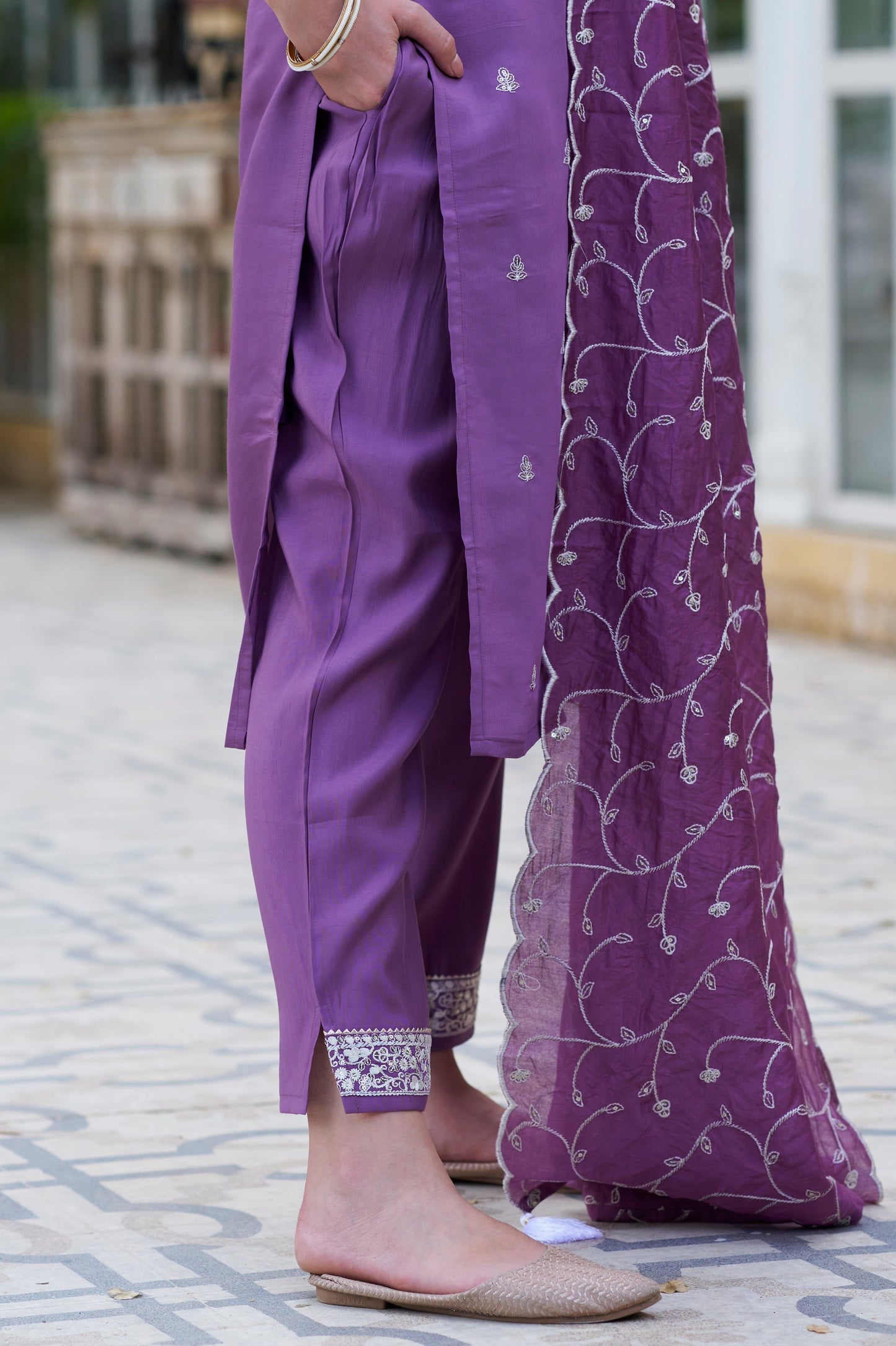 Shehnai Women Kurta and Pant Sets Silk Blend Fabric - FitVibe Fashion