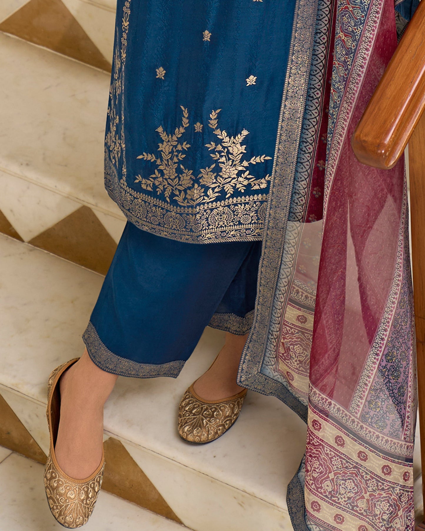 Zeenat Viscose Self Jacquard Women Kurta and Trouser Duppata Set - FitVibe Fashion