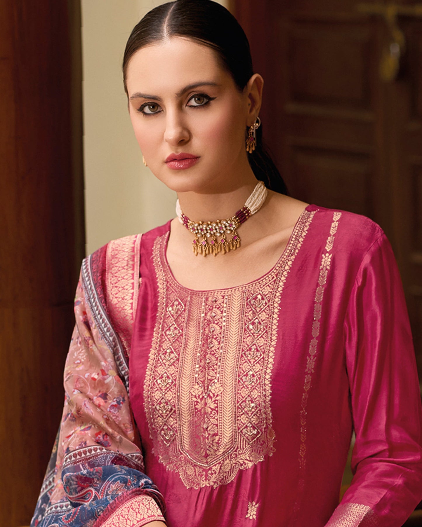 Zarqash Viscose Self Jacquard Women Kurta and Trouser Duppata Set - FitVibe Fashion