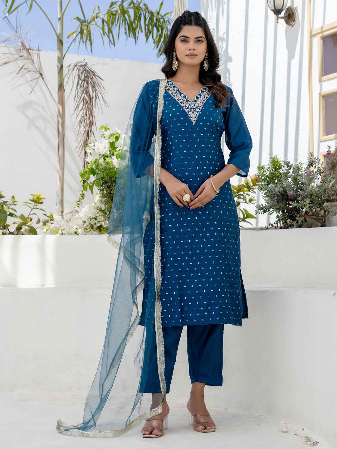 Akrita Women Silk Blend Kurta Pant Dupatta Set