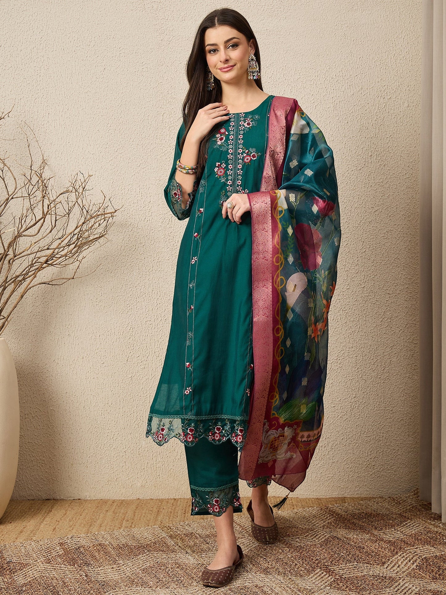 Raangya Green Women Silk Blend Kurta and Trousers Pant Set - FitVibe Fashion