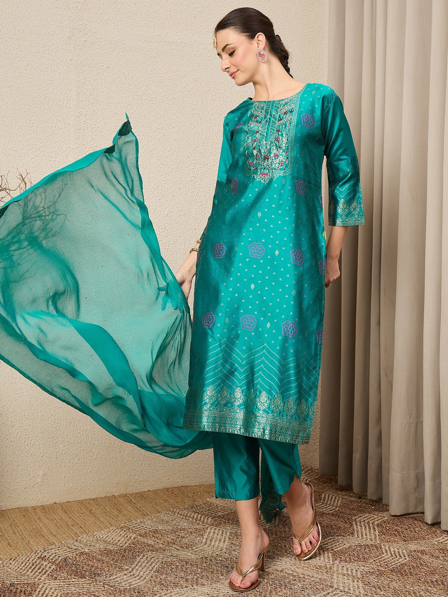 JashnVibe Rama Women Cotton Silk Blend Straight Suit Set with Handwork - FitVibe Fashion