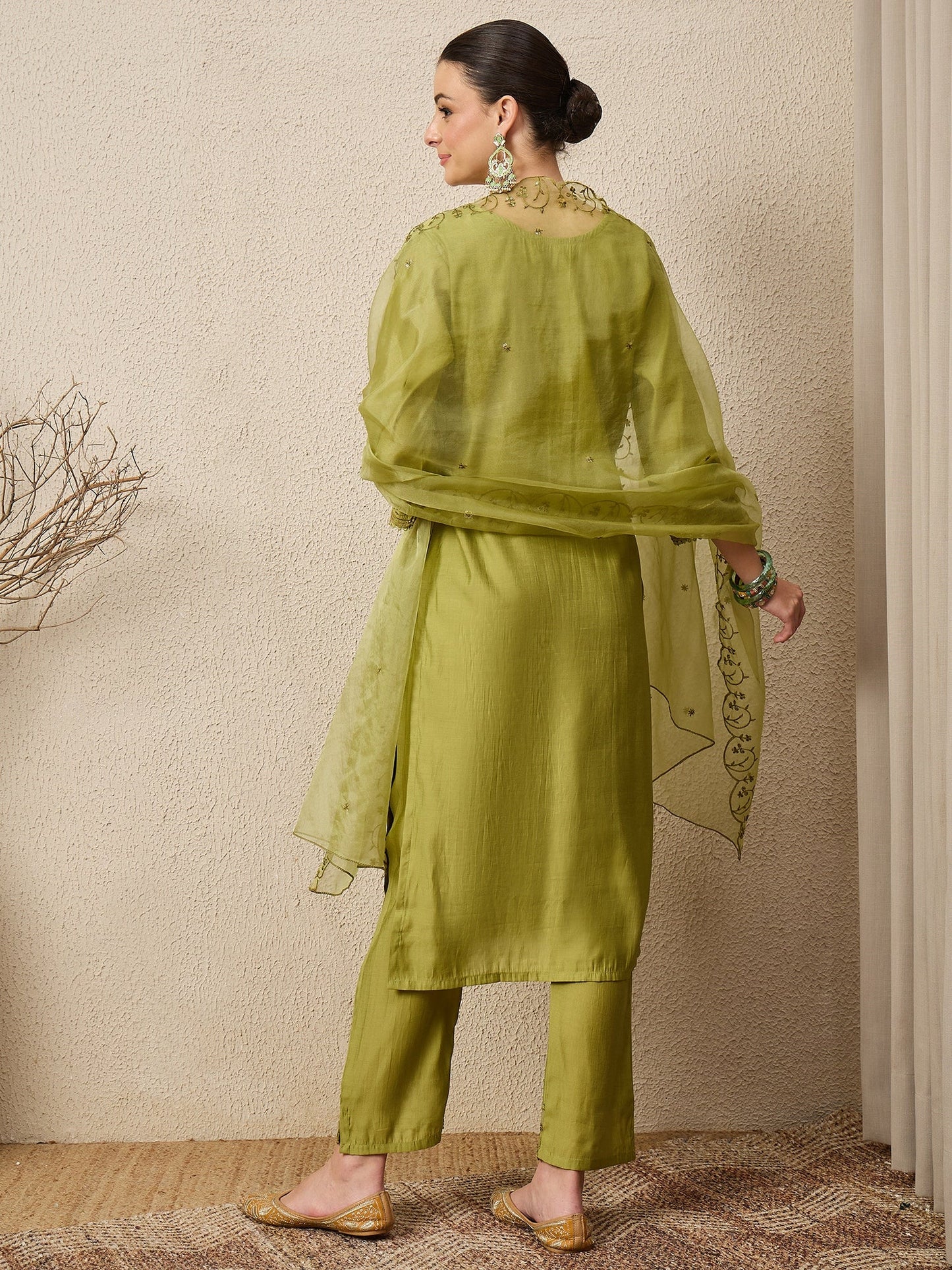 Nayika Mehndi Women Silk Blend Kurta and Trousers Pant Set - FitVibe Fashion