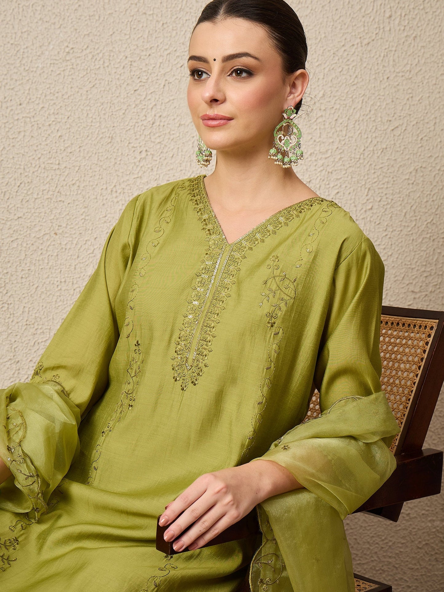 Nayika Mehndi Women Silk Blend Kurta and Trousers Pant Set - FitVibe Fashion