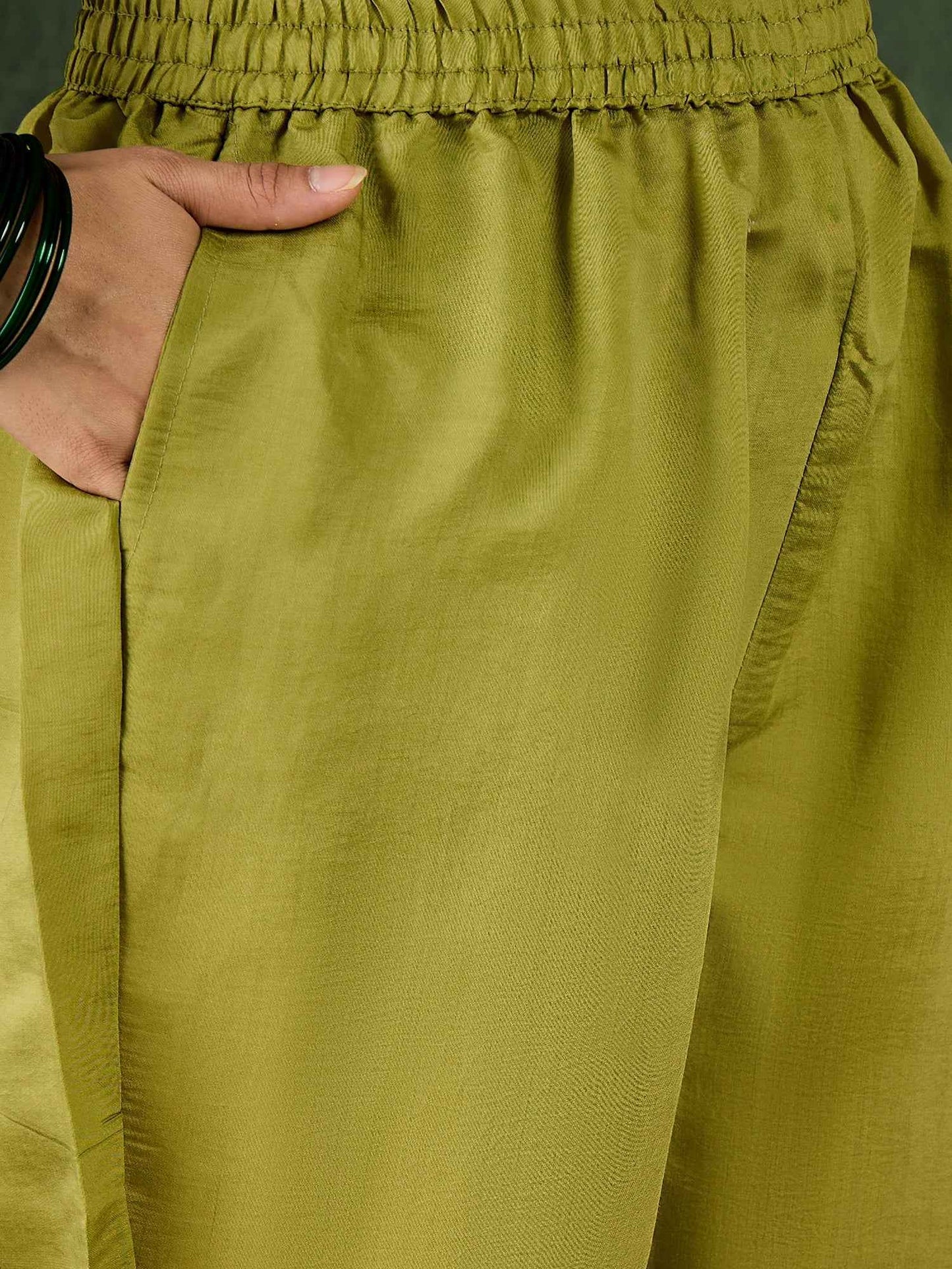 Aarika Women Kurta and Pant Sets Viscose Roman Silk Fabric