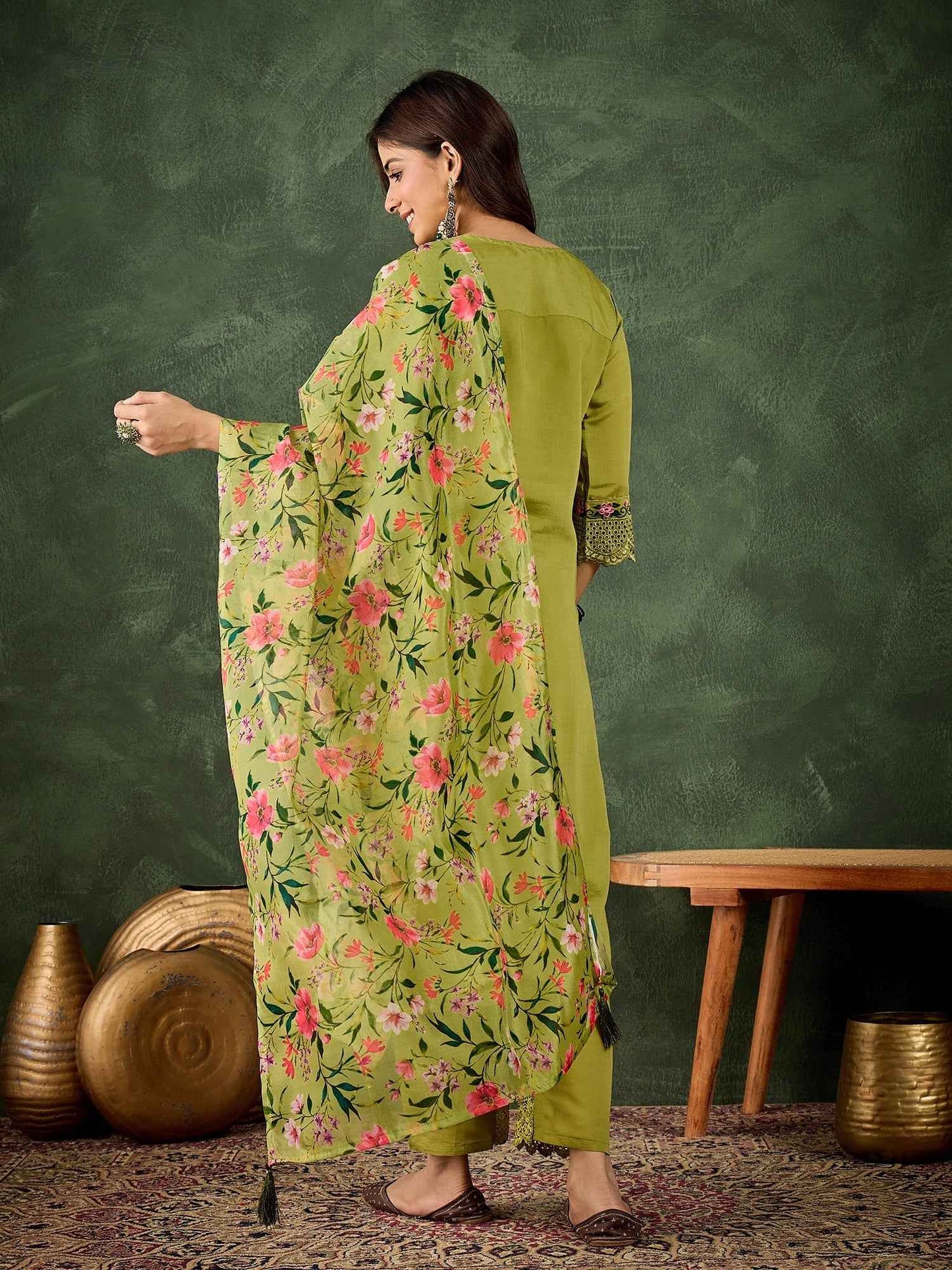 Aarika Women Kurta and Pant Sets Viscose Roman Silk Fabric
