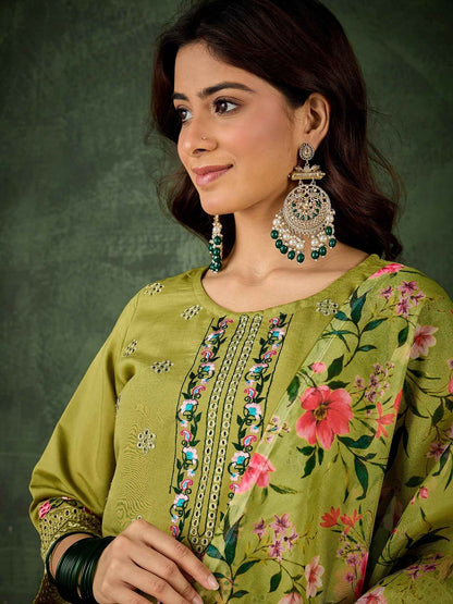 Aarika Women Kurta and Pant Sets Viscose Roman Silk Fabric