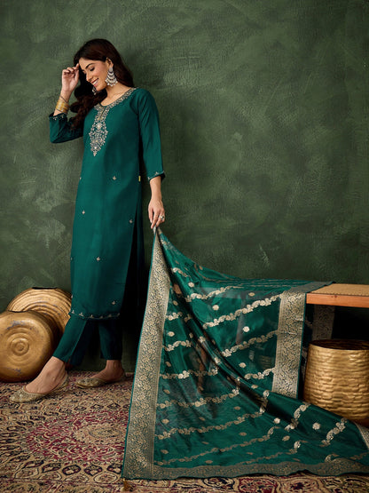 Zarika Women Kurta and Pant Dupatta Sets Viscose Rayon Fabrics with Embroidery Handwork - FitVibe Fashion