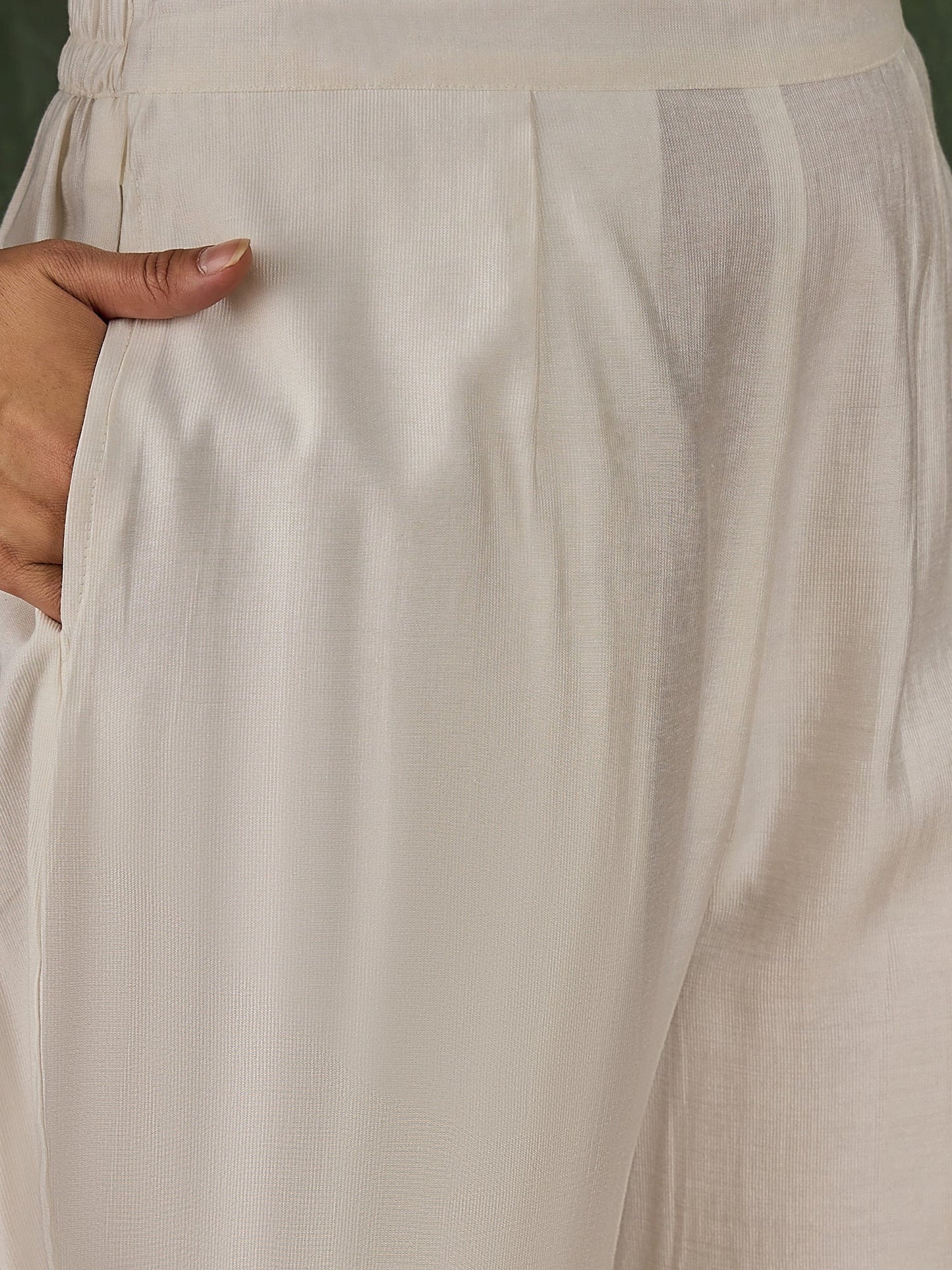 Malaika White Women Floral Embroidered Regular Kurta with Trousers & Dupatta Suit Sets - FitVibe Fashion