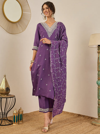 Gauri Elegant Silk Blend Kurta Set with Chanderi Dupatta Ready to Wear Embroidered Party Wear Outfit - FitVibe Fashion