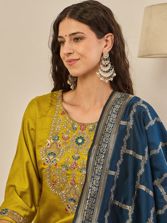 Vedhika Elegant Embroidered Kurta Set for Women Viscose Rayon Kurta with Pant and Banarasi Silk Dupatta - FitVibe Fashion