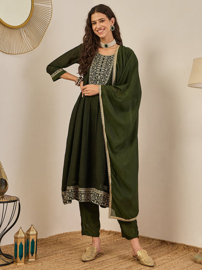 Shravya Green Embroidered Silk Blend Anarkali Kurta Pant With Dupatta Set - FitVibe Fashion