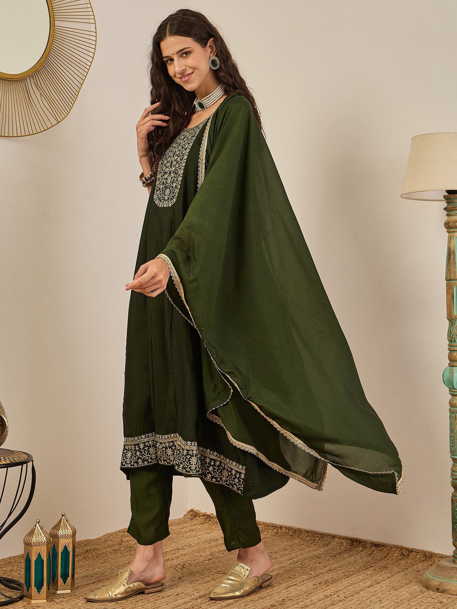 Shravya Green Embroidered Silk Blend Anarkali Kurta Pant With Dupatta Set - FitVibe Fashion