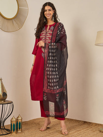 Swarnika Women's Embroidered Silk Blend Kurta Set with Dupatta – Stylish Ethnic Wear for Casual & Festive Occasions - FitVibe Fashion