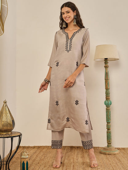 Saundh Grey Silk Blend Embroidered Kurta Set Suits - FitVibe Fashion
