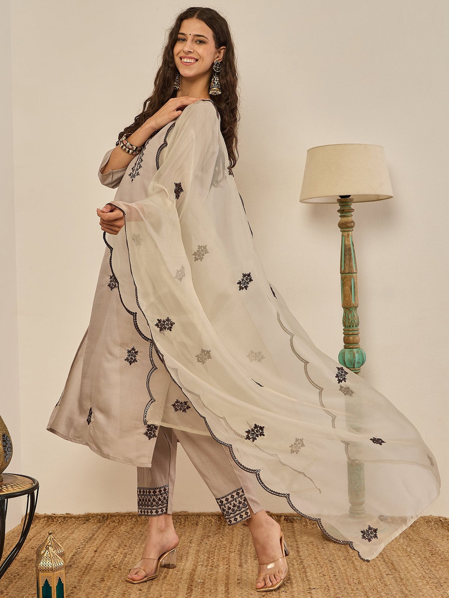 Saundh Grey Silk Blend Embroidered Kurta Set Suits - FitVibe Fashion