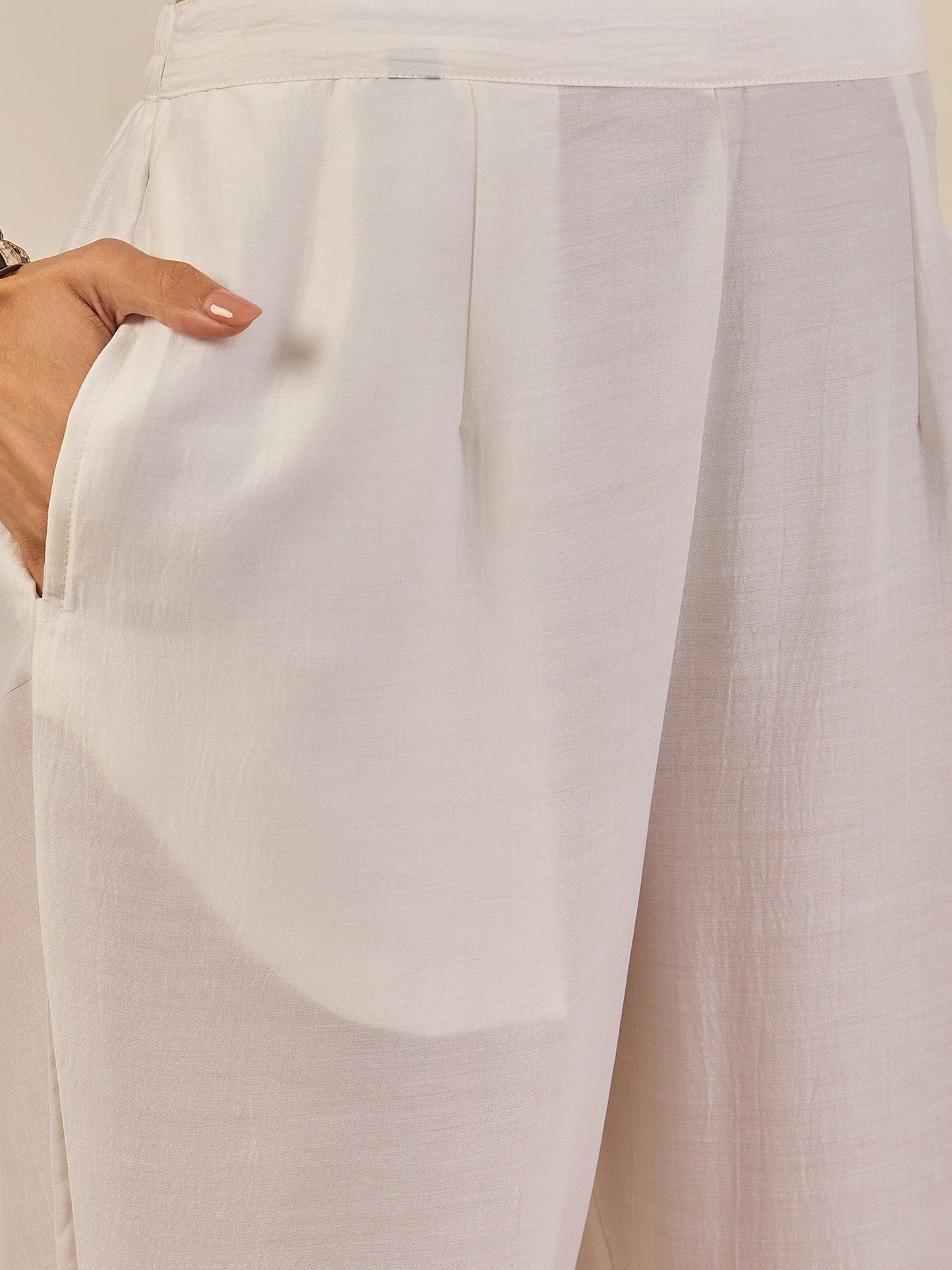 Keerthy Cream Embroidered Straight Printed Kurta Pant Set with Organza Dupatta - FitVibe Fashion