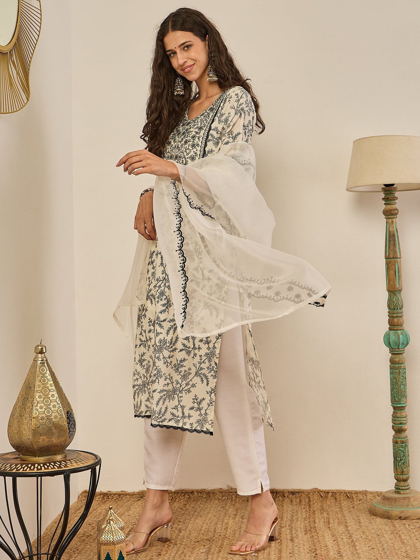 Keerthy Cream Embroidered Straight Printed Kurta Pant Set with Organza Dupatta - FitVibe Fashion