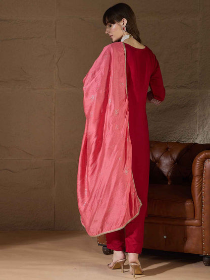 Aarohi red Women Kurta and Pant Sets Silk Blend Fabric