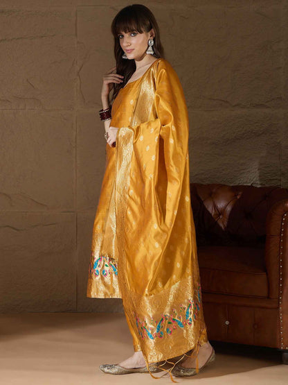 Aangan Ethnic Kurta with Trousers & Dupatta Set