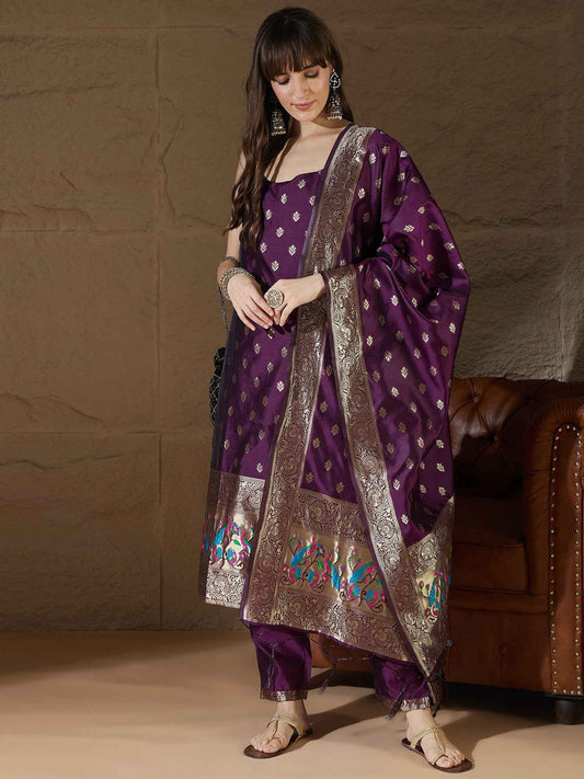 Aangan Ethnic Kurta with Trousers & Dupatta Set