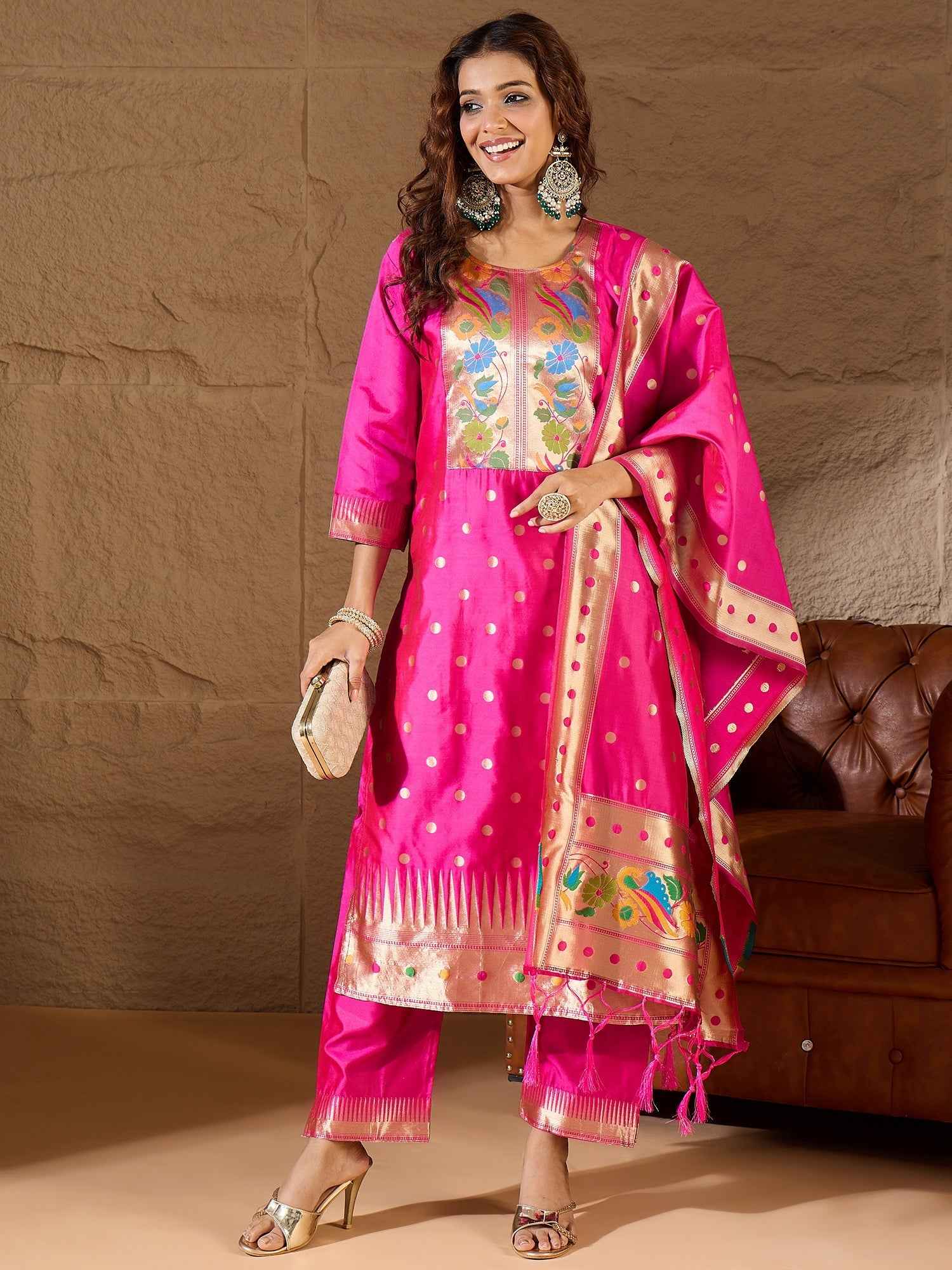 Aanira Pink Cotton Silk Jacquard Kurta Pant With Banarasi Silk dupatta