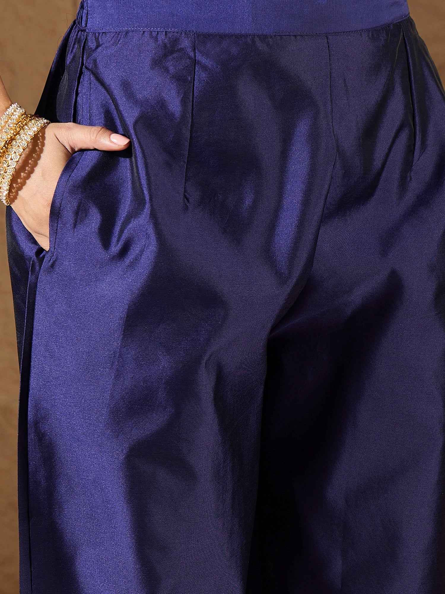 Aangan Ethnic Kurta with Trousers & Dupatta Set