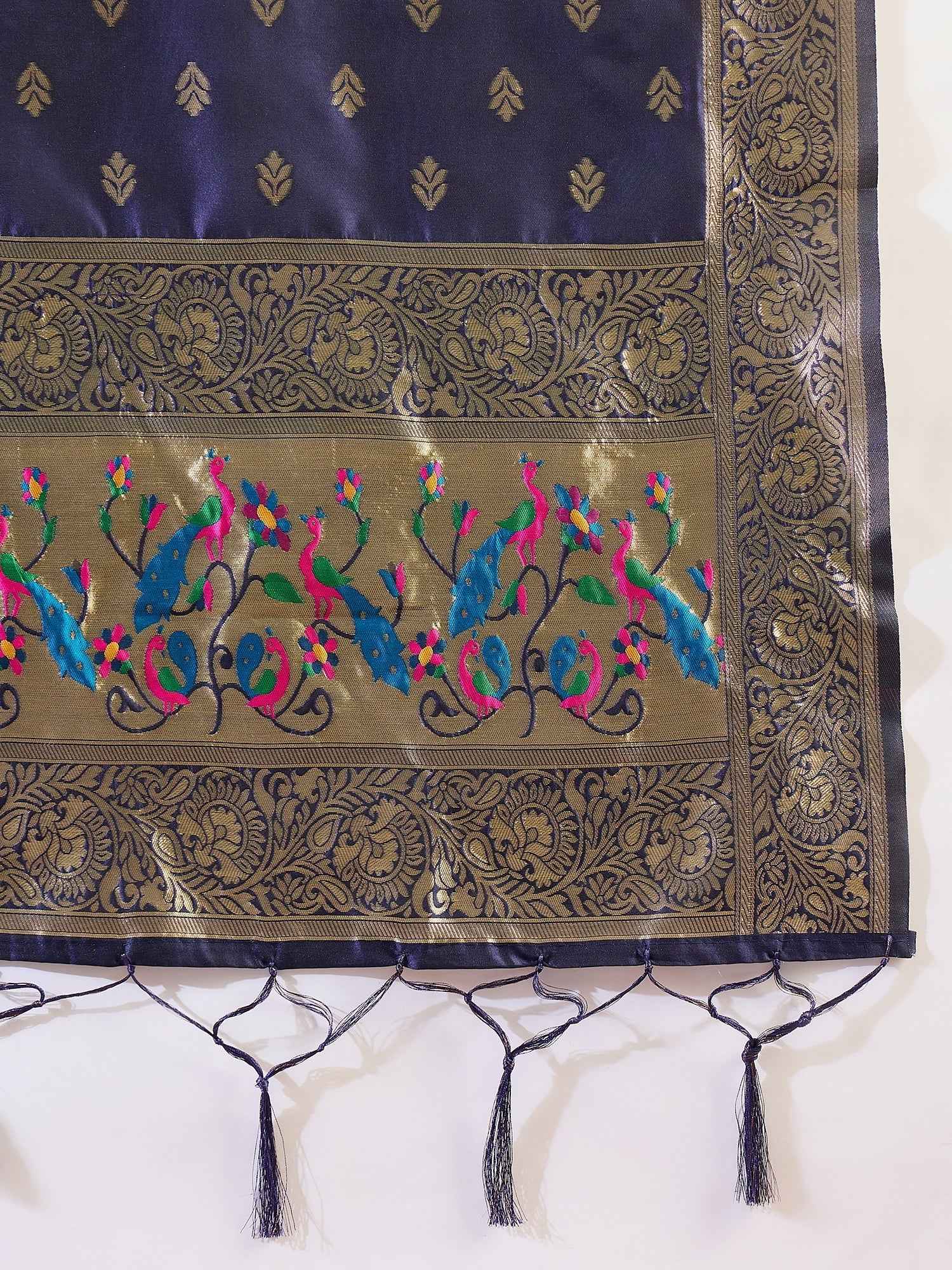 Aangan Ethnic Kurta with Trousers & Dupatta Set