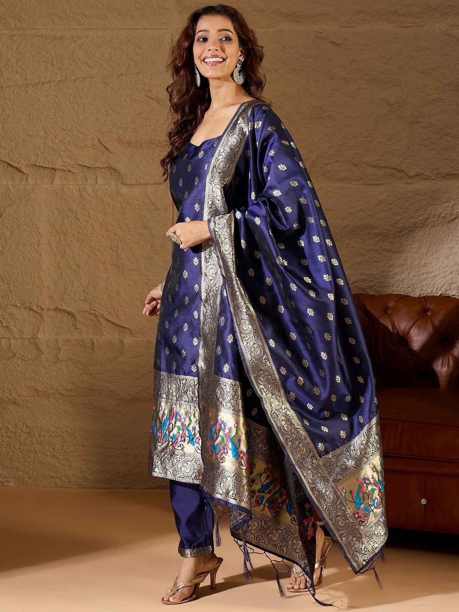 Aangan Ethnic Kurta with Trousers & Dupatta Set