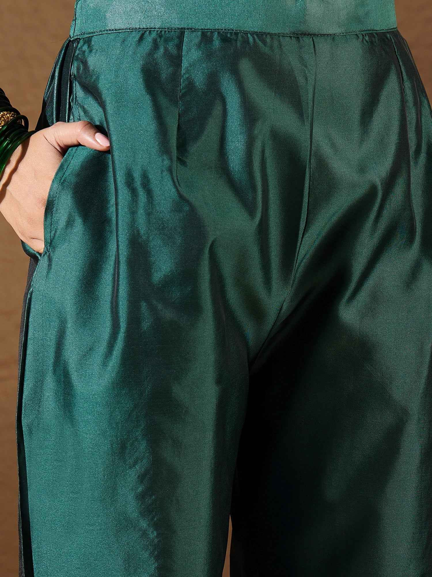 Aangan Ethnic Kurta with Trousers & Dupatta Set