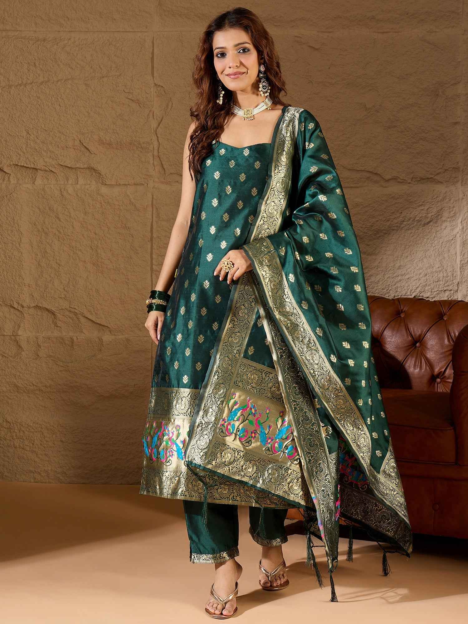Aangan Ethnic Kurta with Trousers & Dupatta Set