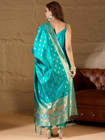 Aangan Ethnic Kurta with Trousers & Dupatta Set