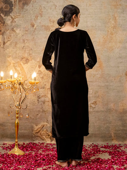 Women Velvet Kurta Pant Dupatta Set - FitVibe Fashion