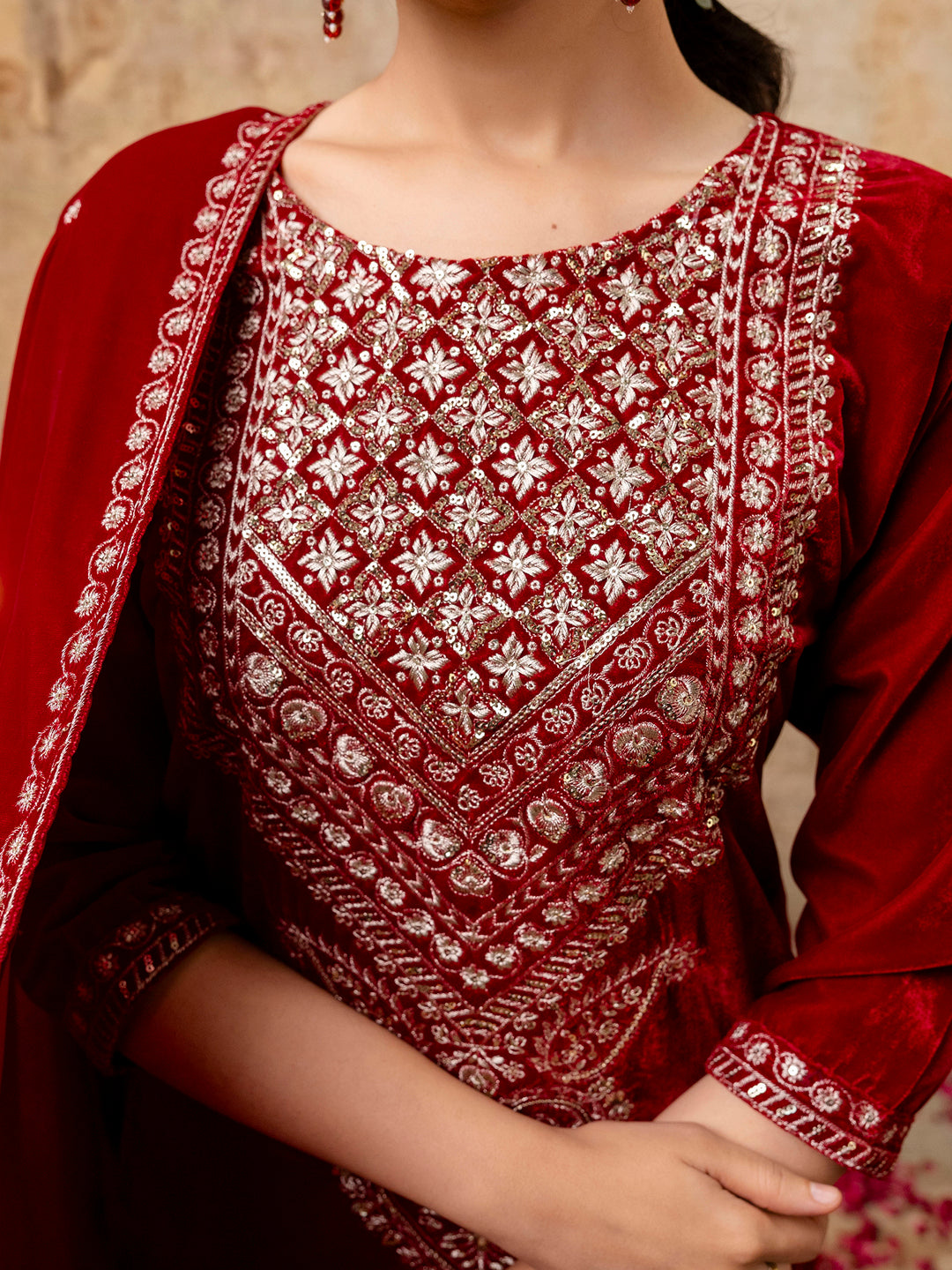 Women Velvet Kurta Pant Dupatta Set - FitVibe Fashion