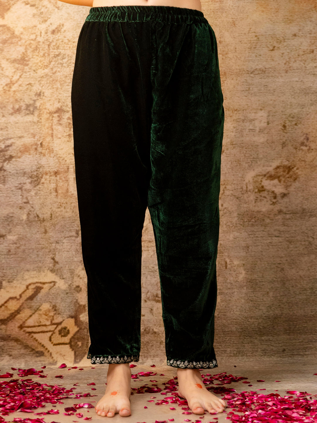 Women Velvet Kurta Pant Dupatta Set - FitVibe Fashion