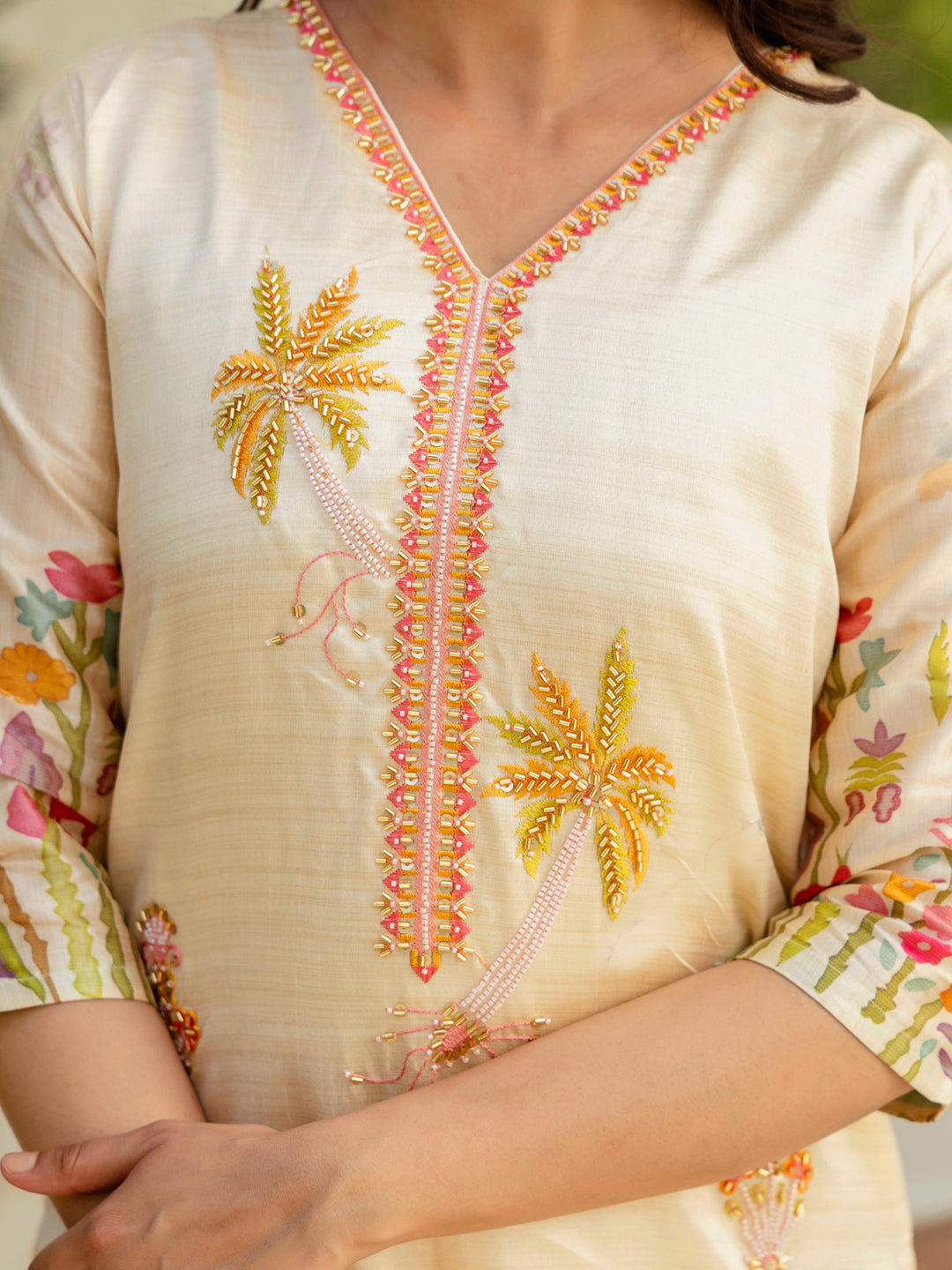 Charvi Cream Floral Print  Silk Women Kurta Sets With Printed Dupatta Suits - FitVibe Fashion