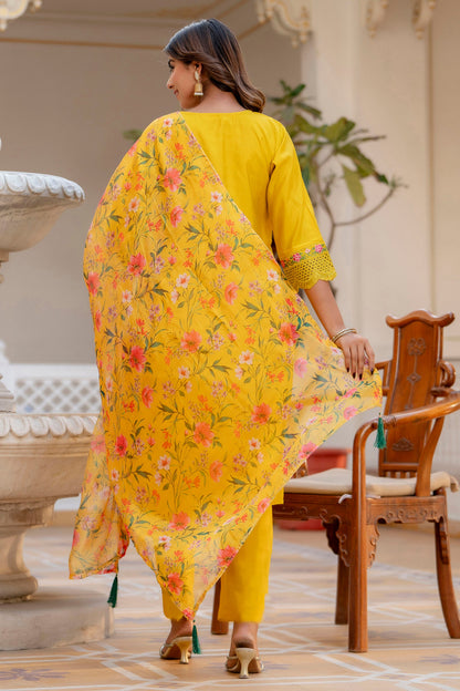 Jagruti Women Kurta and Pant Sets Viscose Roman Silk Fabric - FitVibe Fashion