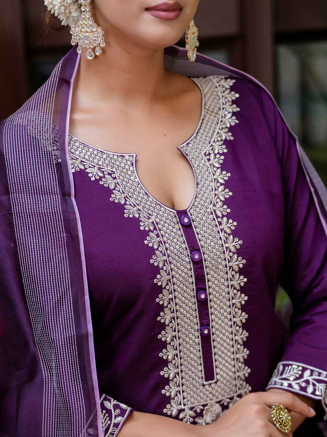 Abhaya  Women’s Viscose Roman Silk Embroidery Straight Kurta Pant with Dupatta Set