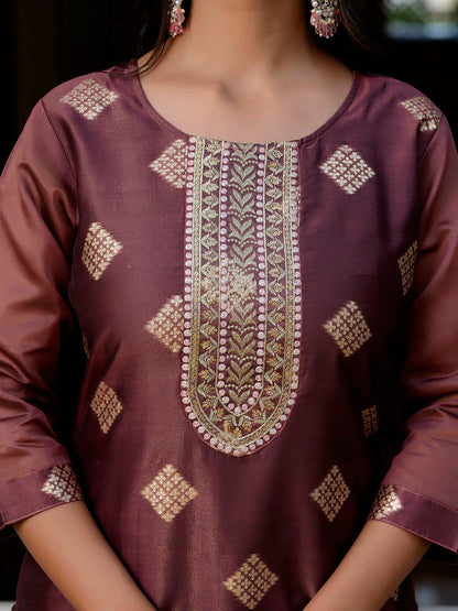Women Embroidered Silk Blend Straight Kurta - FitVibe Fashion