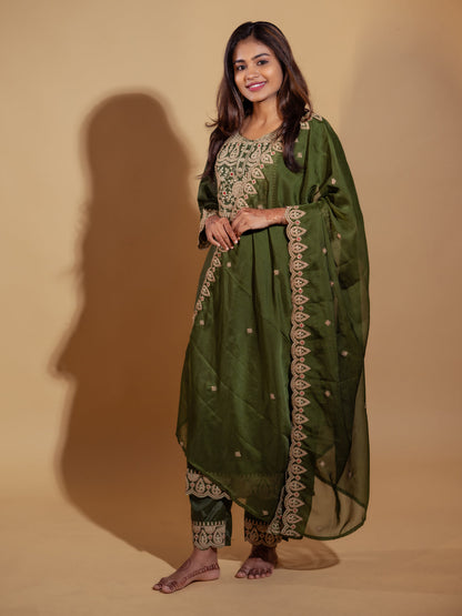 Mantra Embroidered Kurta and Trousers Pant Set Silk Blend Set - FitVibe Fashion