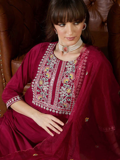 Aliya Pink Silk Dori Embroidered Kurta Pant Dupatta Set