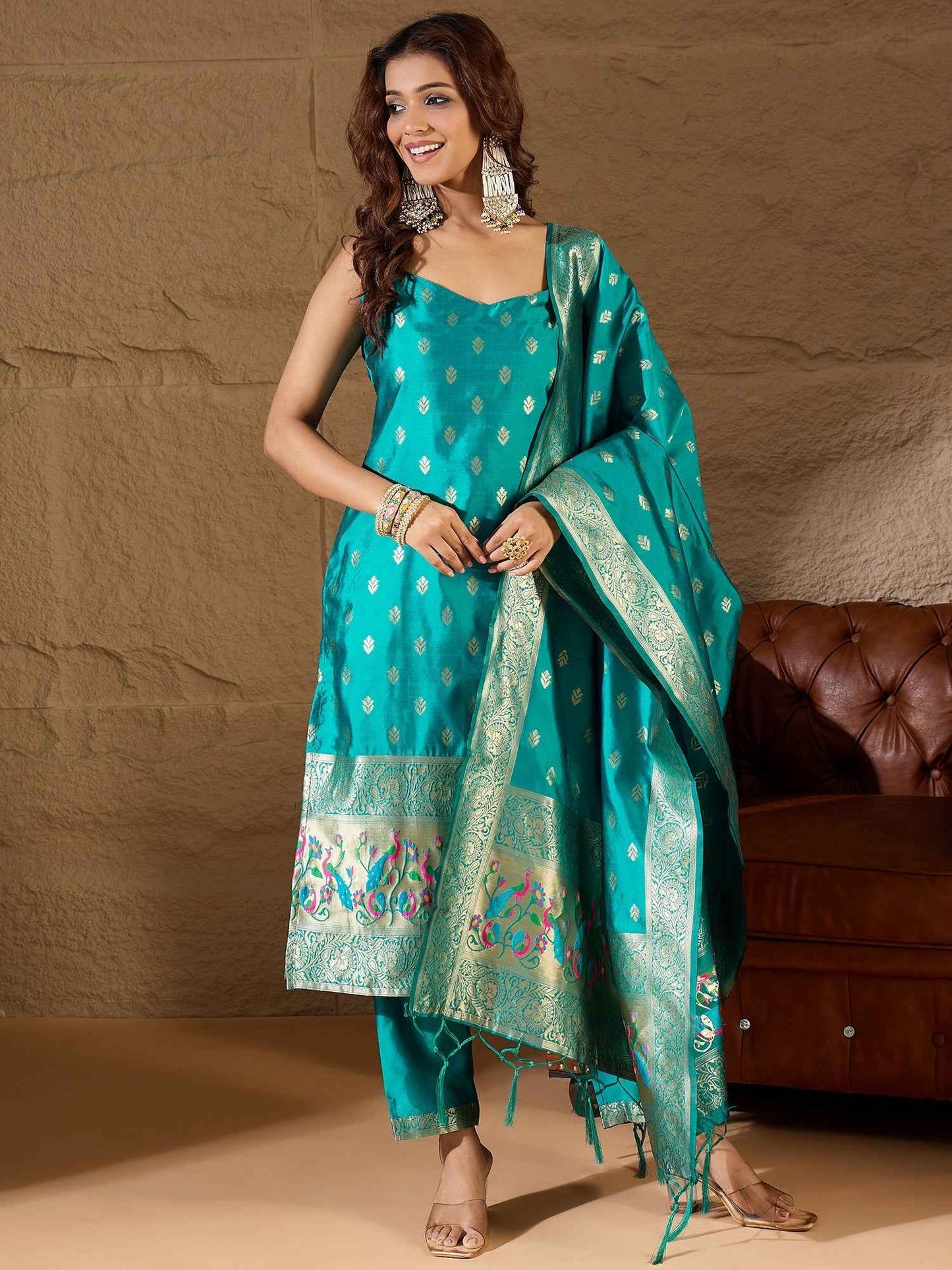 Aangan Ethnic Kurta with Trousers & Dupatta Set
