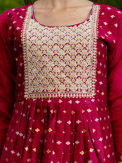 Kaveri Embroidered Chanderi Mehndi Suit Set with Dupatta Ethnic Sets - FitVibe Fashion