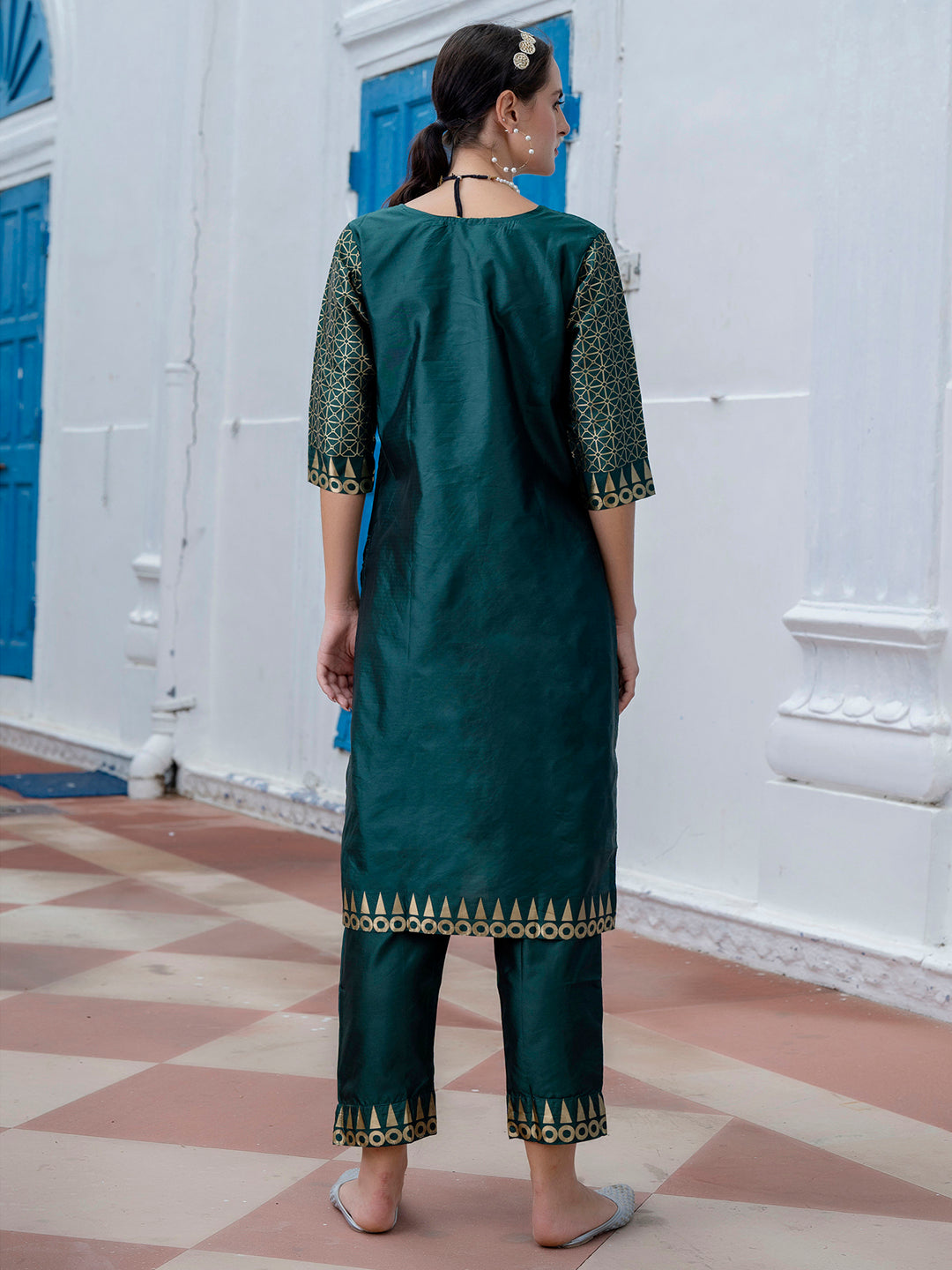 Yamini Cotton Silk Jacquard Kurta Pant with Banarasi Silk Dupatta – Elegant Ethnic 3-Piece Set for Women - FitVibe Fashion