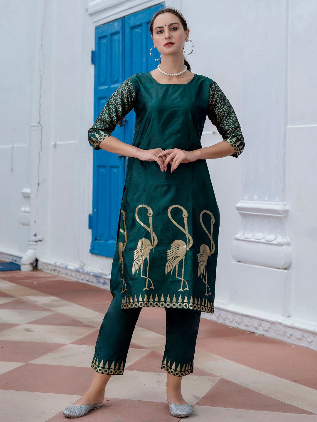 Yamini Cotton Silk Jacquard Kurta Pant with Banarasi Silk Dupatta – Elegant Ethnic 3-Piece Set for Women - FitVibe Fashion